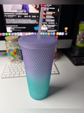 Textured Ombre Tumbler - Purple to Teal with Straw